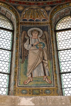 Parenzo, basilica Eufrasiana, abside centrale, Arcangelo