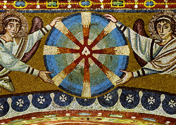 Ravenna, S. Vitale, arco trionfale, Angeli con monogramma cristologico, part.